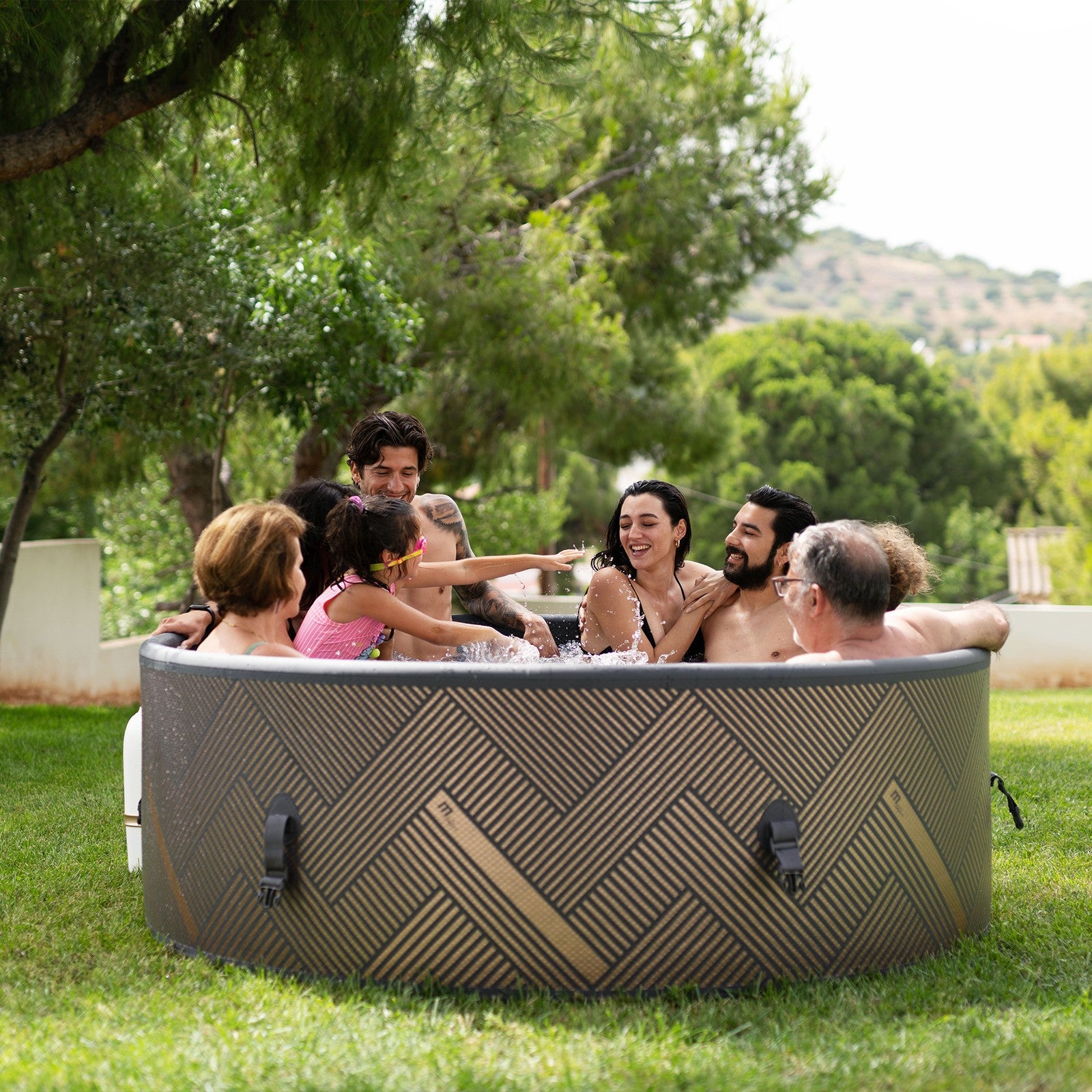 Mspa Mono 6-Person round Inflatable Bubble Spa, Thermal Cover, Energy-Efficie