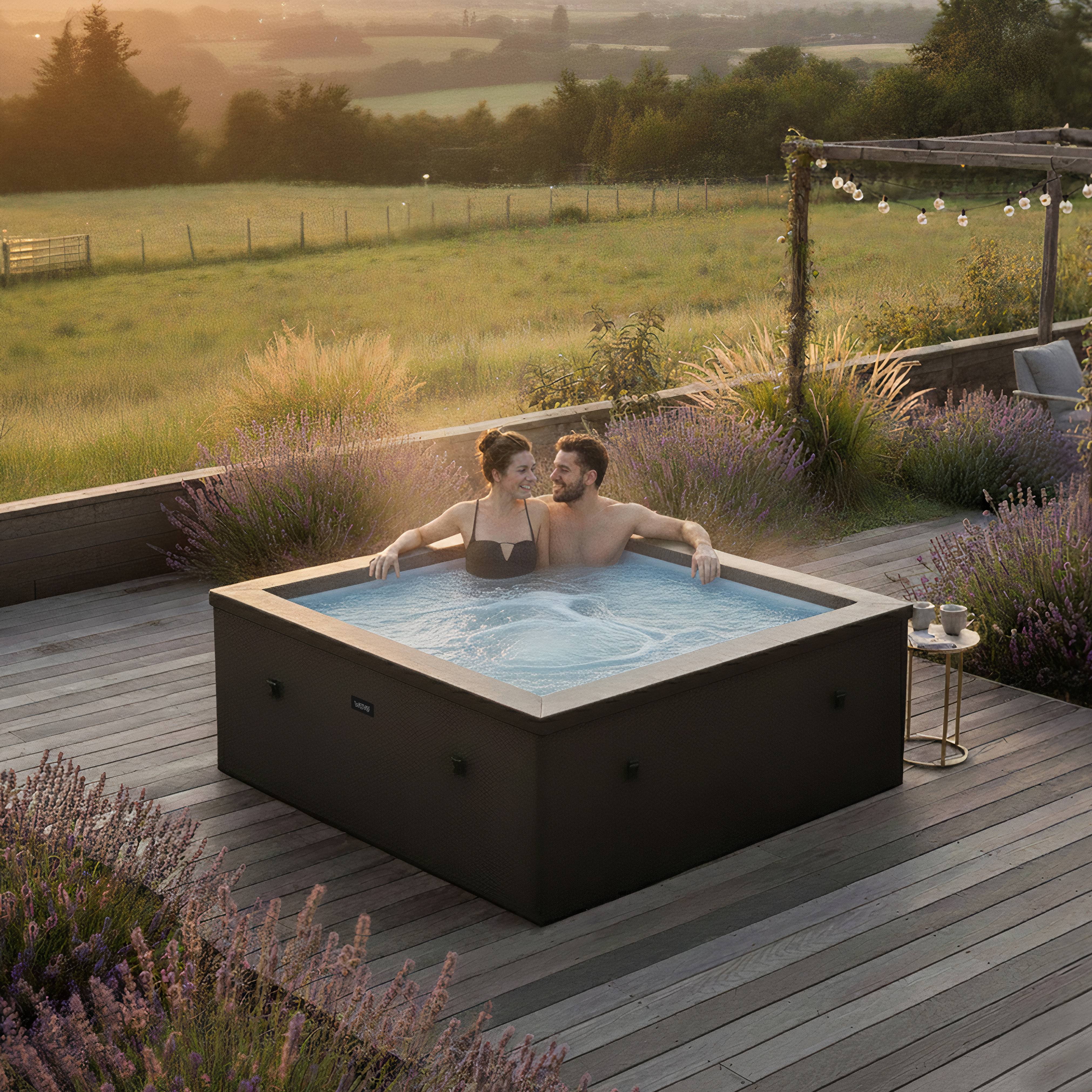 Garda | 4/6-Person Eco Foam Hot Tub | Built-In Integrated Heater