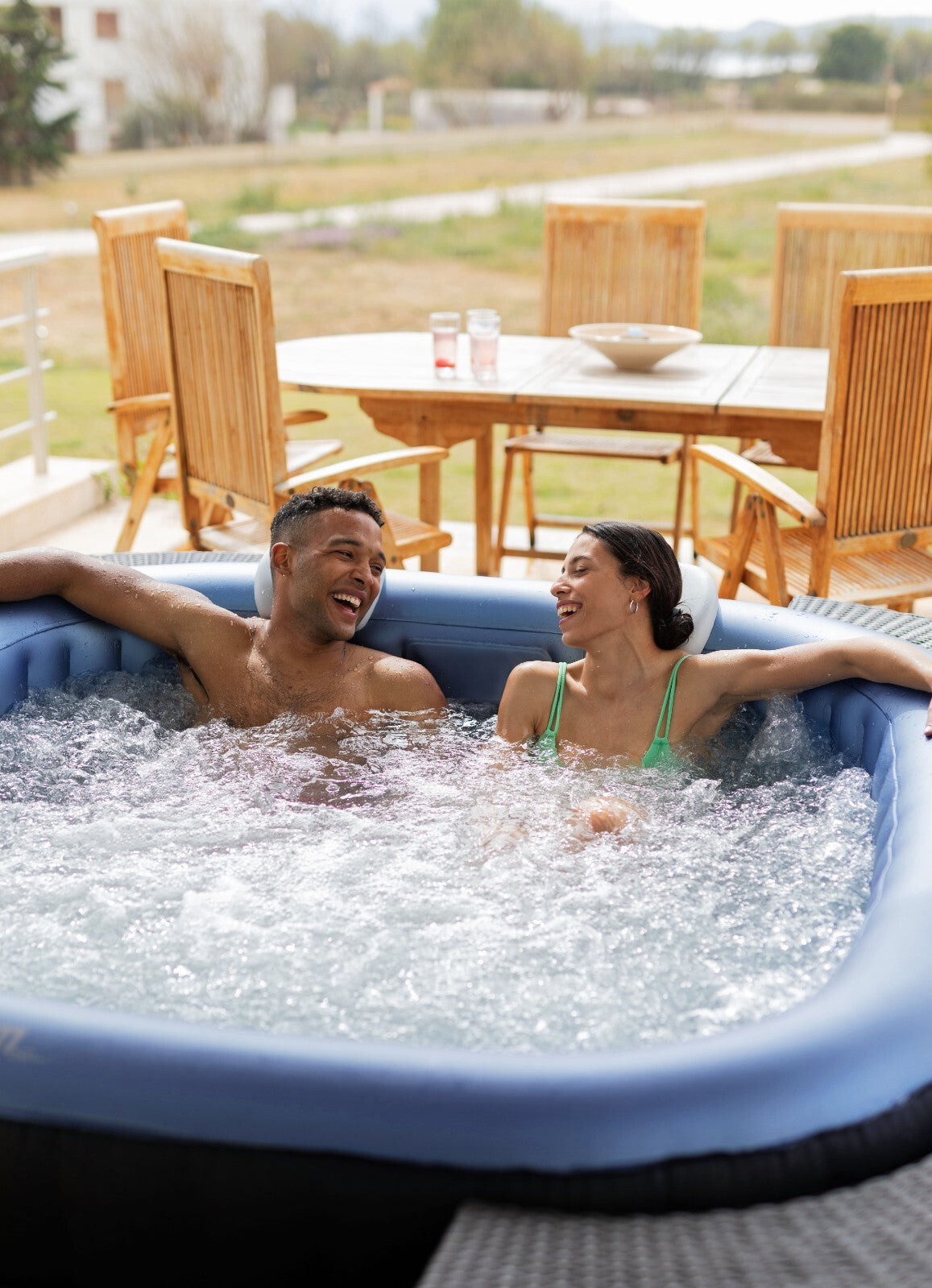 MSPA COMFORT TEKAPO SQUARE BUBBLE SPA INFLATABLE HOT TUB