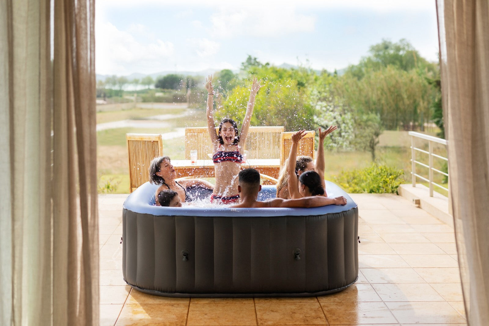 MSPA COMFORT TEKAPO SQUARE BUBBLE SPA INFLATABLE HOT TUB