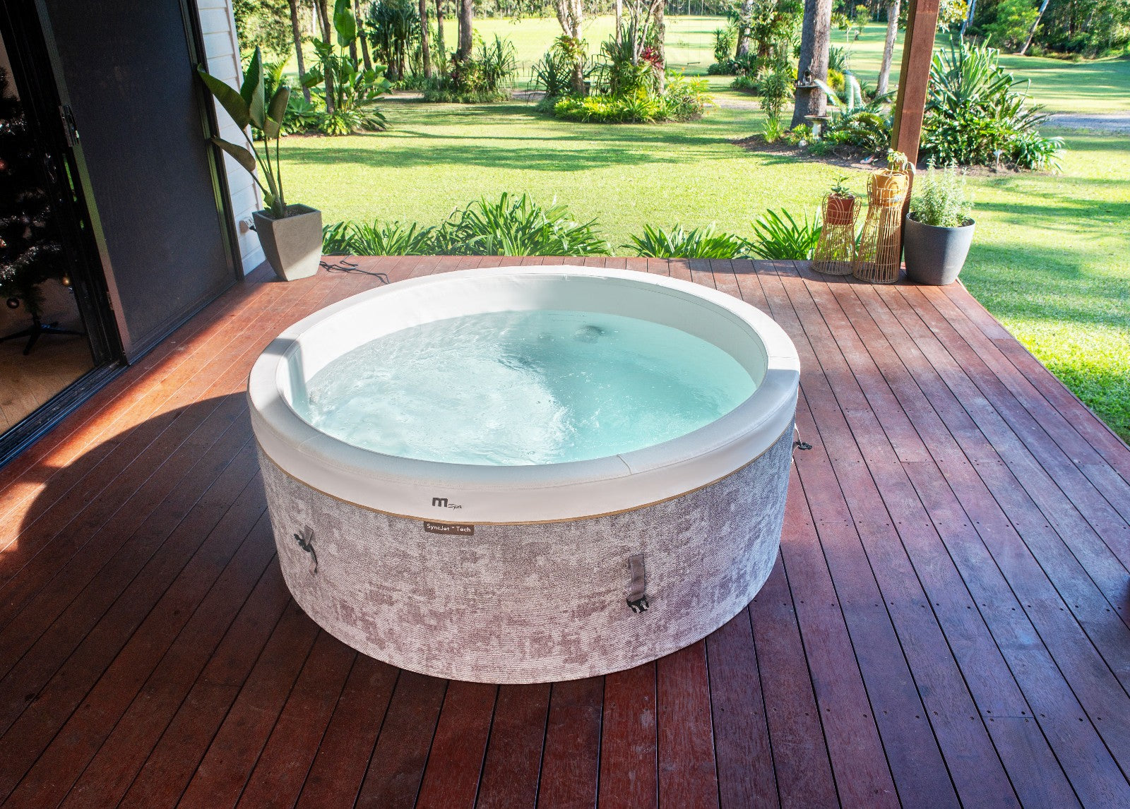 Mspa Verto Cocoon Elegant Thermal-Sided 6-Person Hot Tub W/ Hydromassage