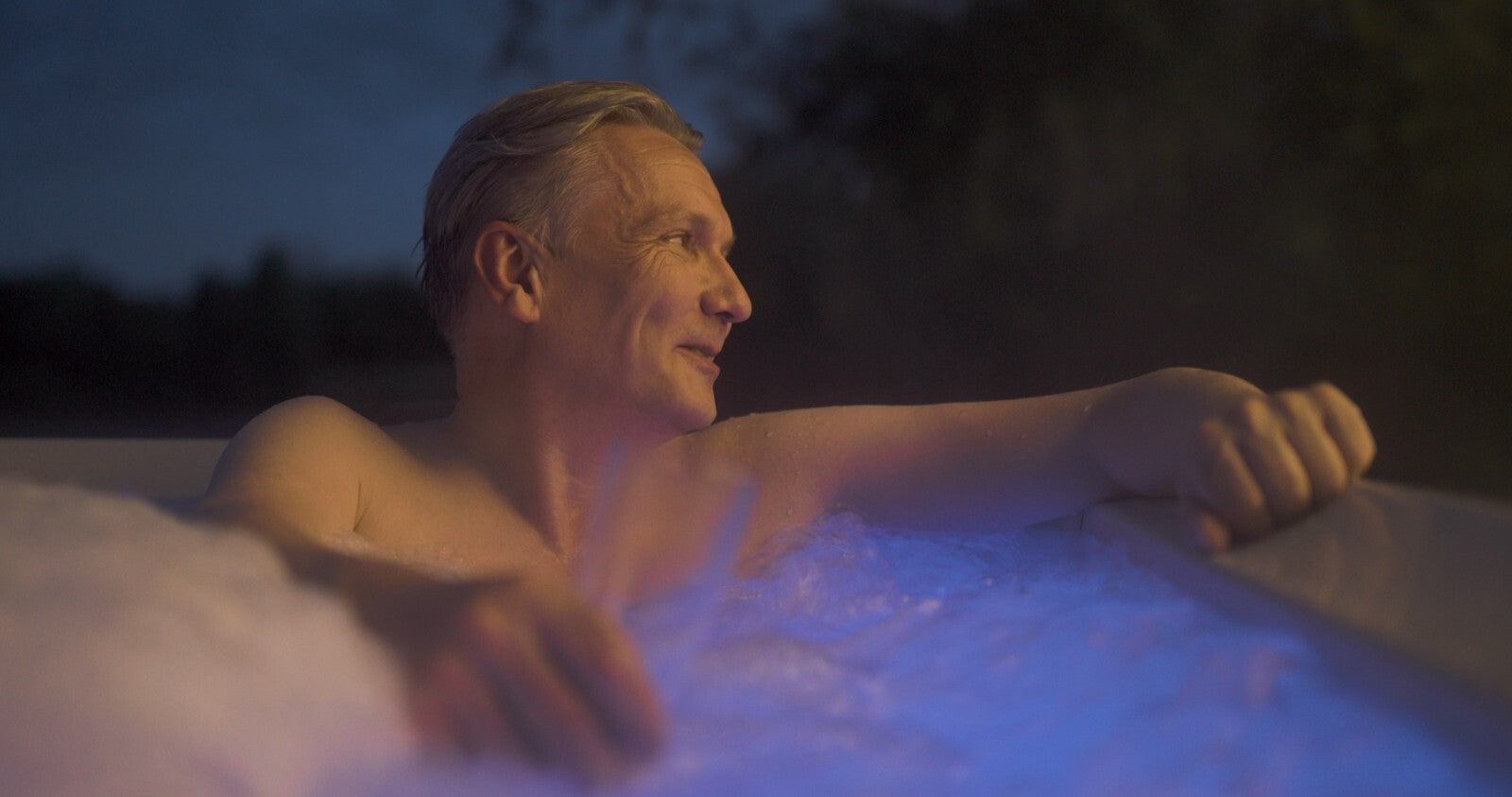 MSPA FRAME OSLO BUBBLE & JET SPA INFLATABLE HOT TUB PLASTIC WOOD WALL LED LIGHTS